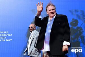 Депардье отрицает обвинения в свой адрес