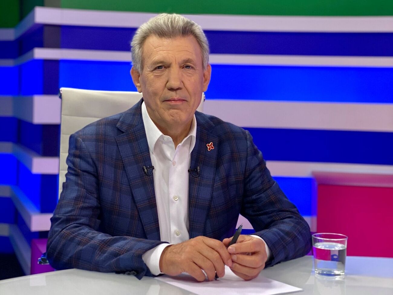 Экс-нардеп пострадал во время обстрела