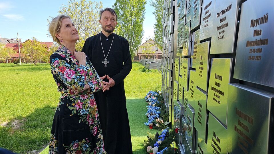 Герцогиня Единбурзька про свій приїзд в Україну: Людська ціна війни дуже реальна, і я знаю, що всі тут відчувають це дуже гостро