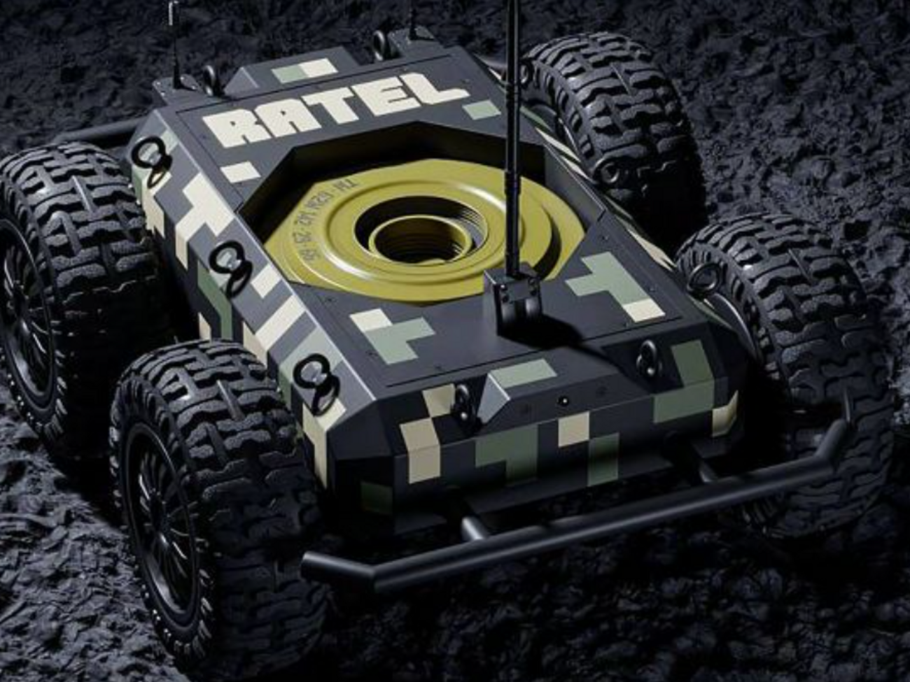 Український робот-камікадзе Ratel S допомагає дистанційно підривати важливі для російських окупантів об'єкти