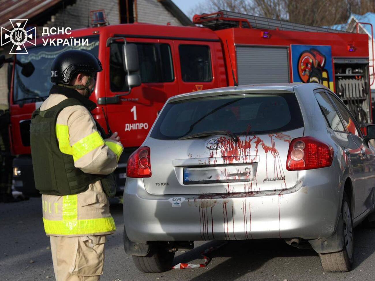 У Дніпрі 18 людей постраждали внаслідок ракетної атаки РФ 2 квітня