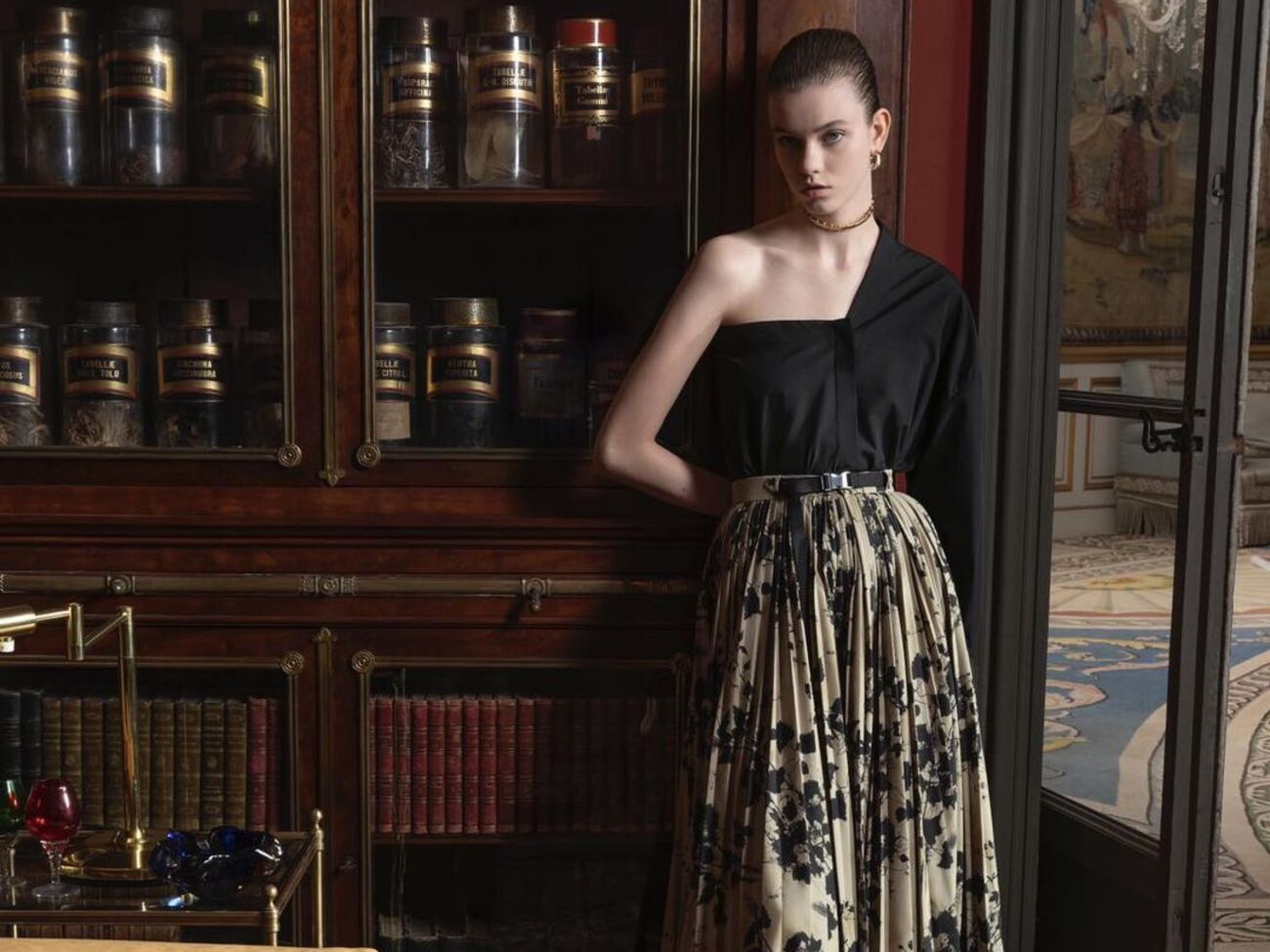 Так выглядит трендовая рубашка Dior