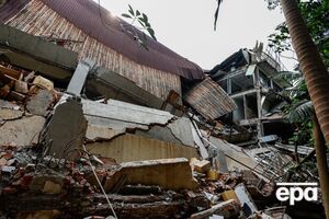 На острове зафиксирован толчок толчок магнитудой 7,4, есть разрушения и жертвы