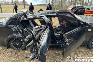 У машині перебувало п'ятеро осіб