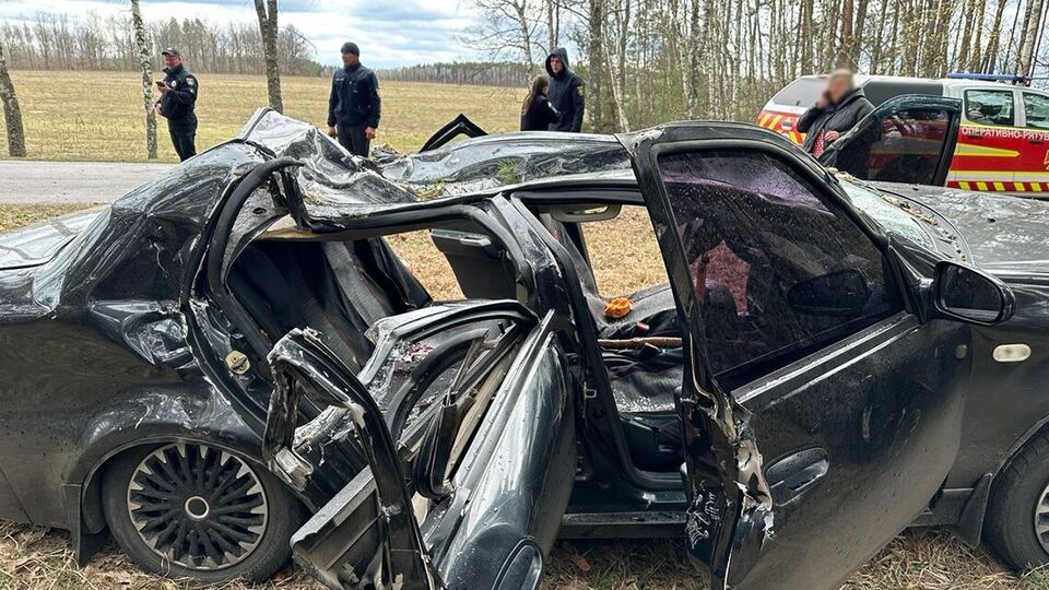 У машині перебувало п'ятеро осіб