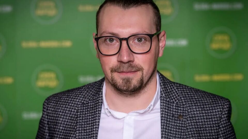 Виталий Безгин (на фото) не декларировал деньги от продажи квартиры в оккупированном Крыму, заявил экс-нардеп Береза