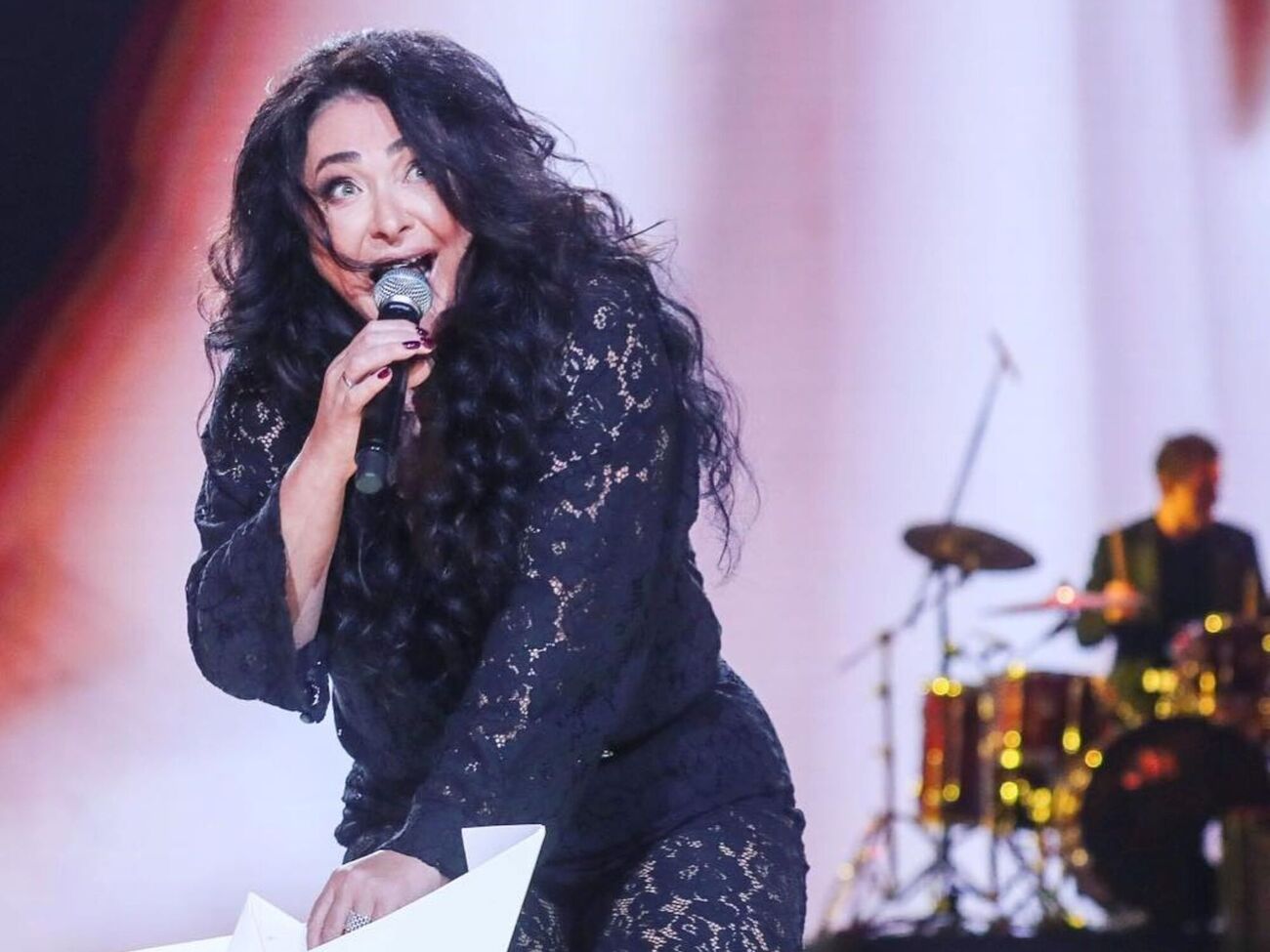 Лоліта перебуває в базі сайта "Миротворець" за участь у пропагандистських заходах Росії і співпрацю із проросійськими терористичними організаціями