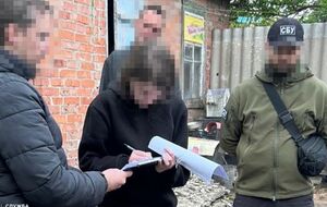 Подозреваемую задержали в ее собственном доме