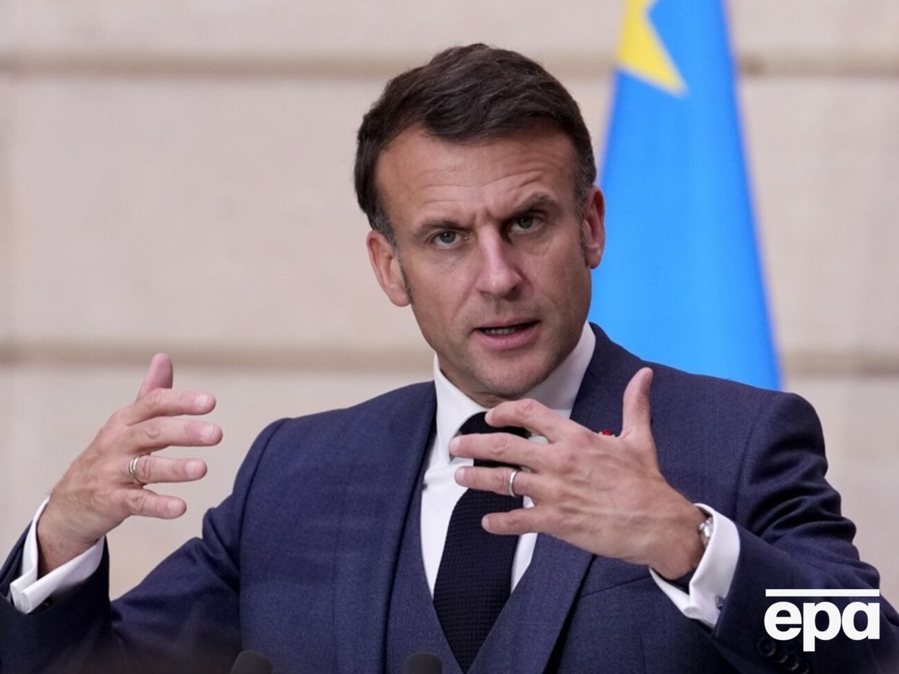 Макрон: Я за то, чтобы начать дебаты