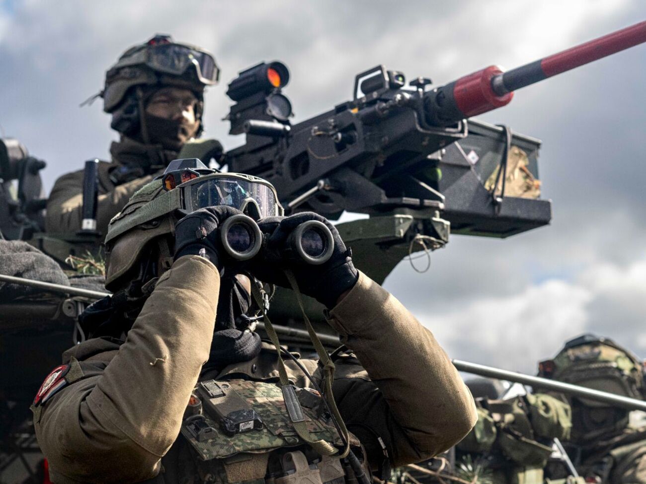 В Европе проходят крупнейшие со времен холодной войны учения НАТО. В ходе маневров отработали нападение России на Латвию. Фоторепортаж