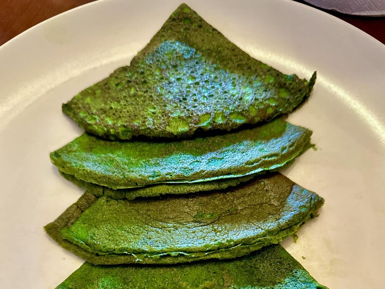 Мозгова виклала млинці у вигляді ялинки