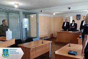 На вирок суду підозрюваний чекав під вартою
