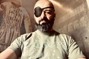 Нам следует менять систему реабилитации военных. Раненые иногда не получают должного лечения, что может привести к инвалидности