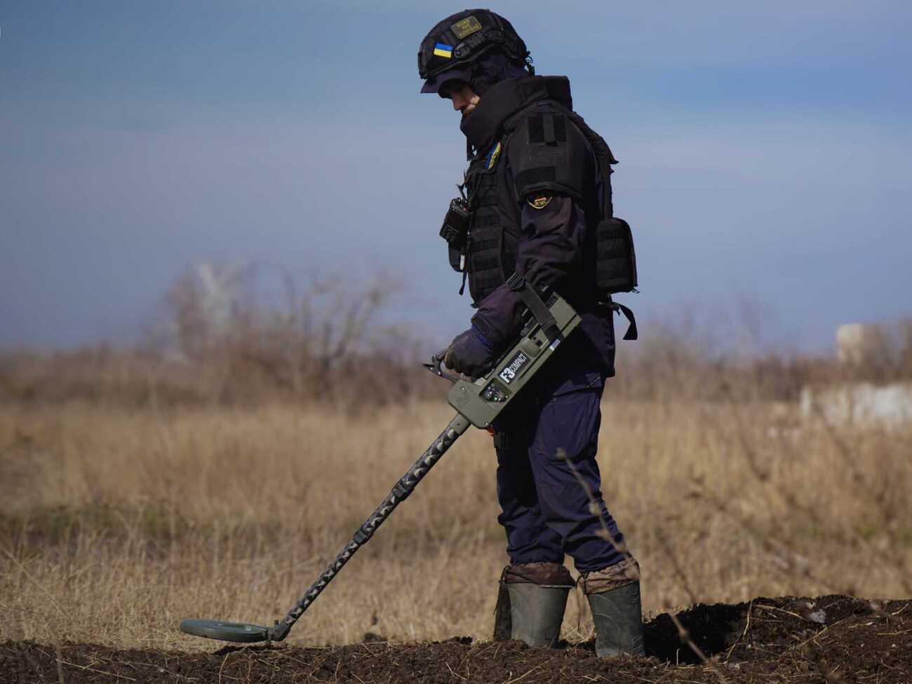 За два роки сапери виявили та знищили в Україні понад 780 тис. вибухонебезпечних предметів, зазначили у МВС