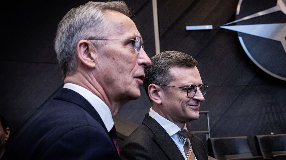 В ініціативи Столтенберга про створення фонду допомоги Україні на $100 млрд шансів практично немає, вважає Кулеба