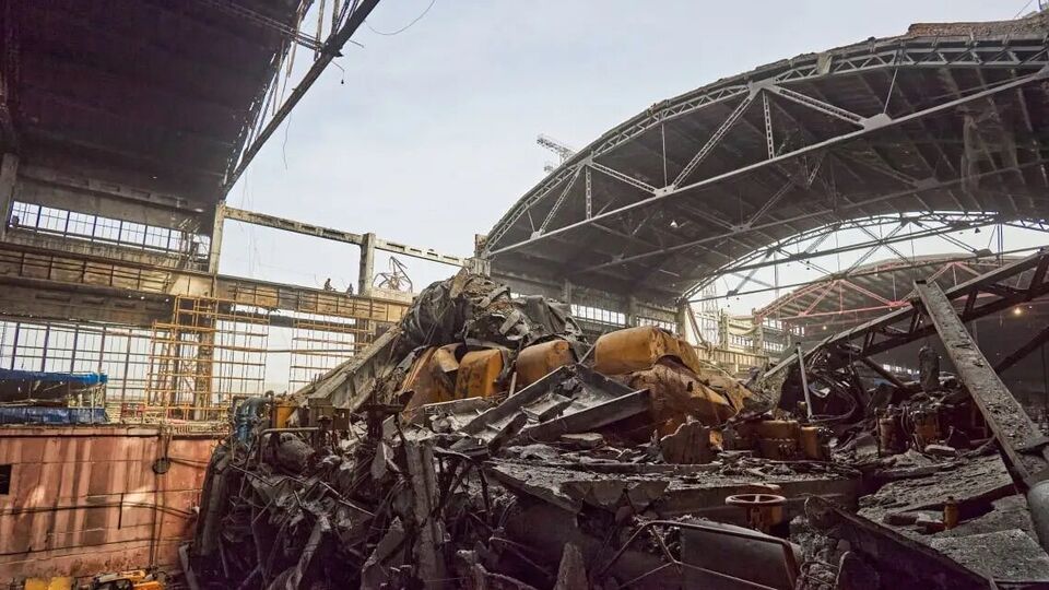 The Washington Post наголошує, що такі атаки Україні майже неможливо відбити, бо країні бракує засобів протиповітряної оборони