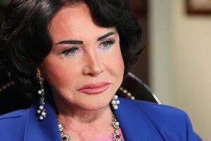 Солнцев про Бабкіну: Ця сволота, ця стидна тітка, яка не заспівала жодної пристойної пісні за своє життя. Наспівати нема чого! Нема чого, на ганьбу, наспівати. Що вона про себе думає?