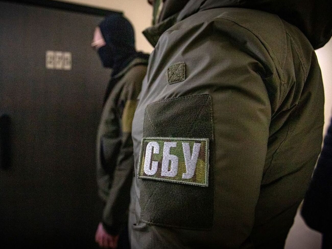 Следователи Службы безопасности сообщили обоим фигурантам о подозрении по статье о несанкционированном распространение информации о ВСУ