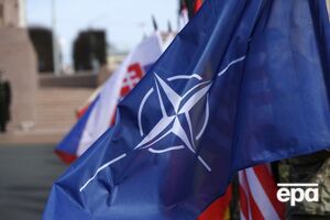 За даними співрозмовників NYT, у НАТО немає бажання приймати нового члена, який може втягнути Альянс у найбільшу сухопутну війну в Європі з 1945 року