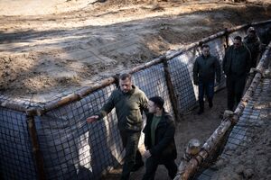 Зеленському доповіли про будівництво трьох ліній рубежів оборони в Чернігівській області, зазначили в ОП