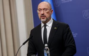 У Украины есть новые бригады, которые уже укомплектованы людьми, отметил Шмыгаль
