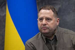 Ермак подчеркнул, что Украина должна разрушить критически важную инфраструктуру оккупантов