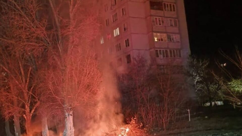 У Харкові пошкоджено багатоповерхівки, АЗС, магазин