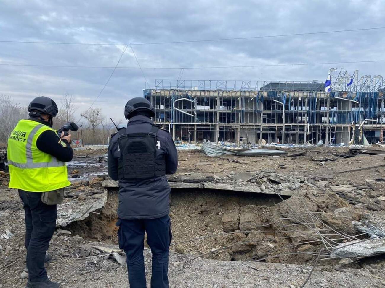 Днем 6 апреля оккупанты вновь ударили по жилым районам Харькова