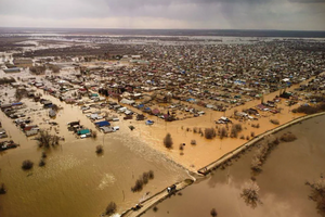 Рівень води в Орську й далі піднімається