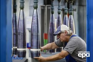 Подоляк зазначив, що снаряди для України шукають у ЄС