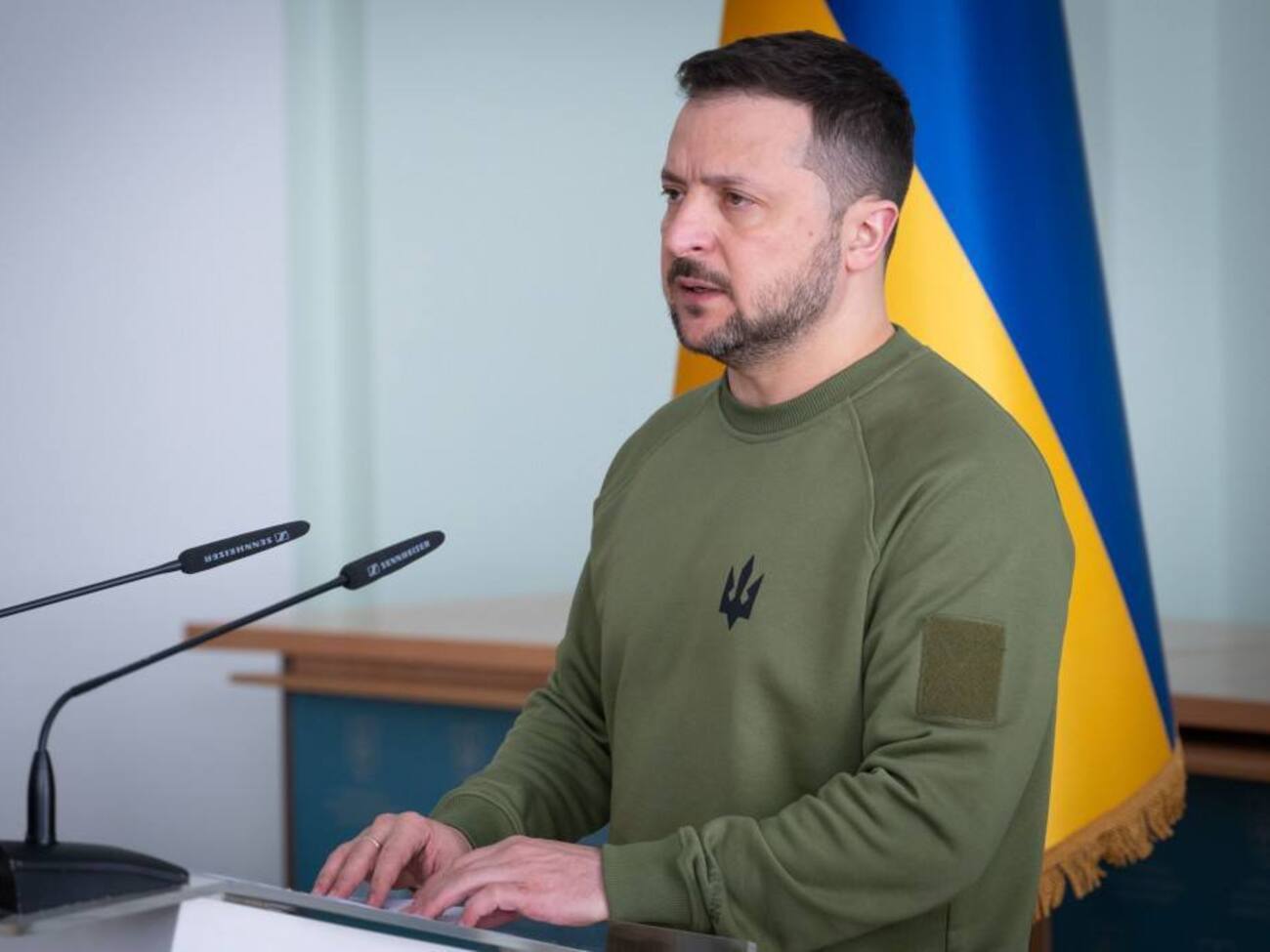 Зеленский обсудил с Малюком, Будановым, Клименко российские удары по Харькову и восточным регионам Украины