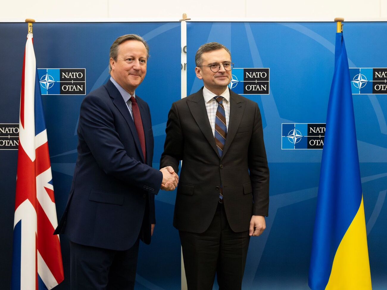 Глави МЗС шукають системи ППО для України