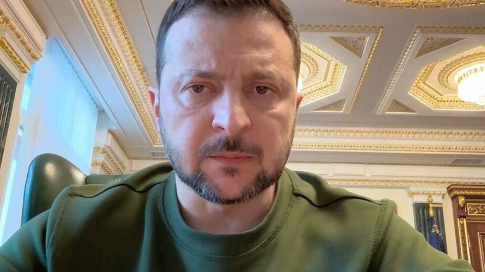 Зеленський у вечірньому зверненні заявив, що влада України обговорює, як допомогти Харкову і краще захистити місто від російських ударів