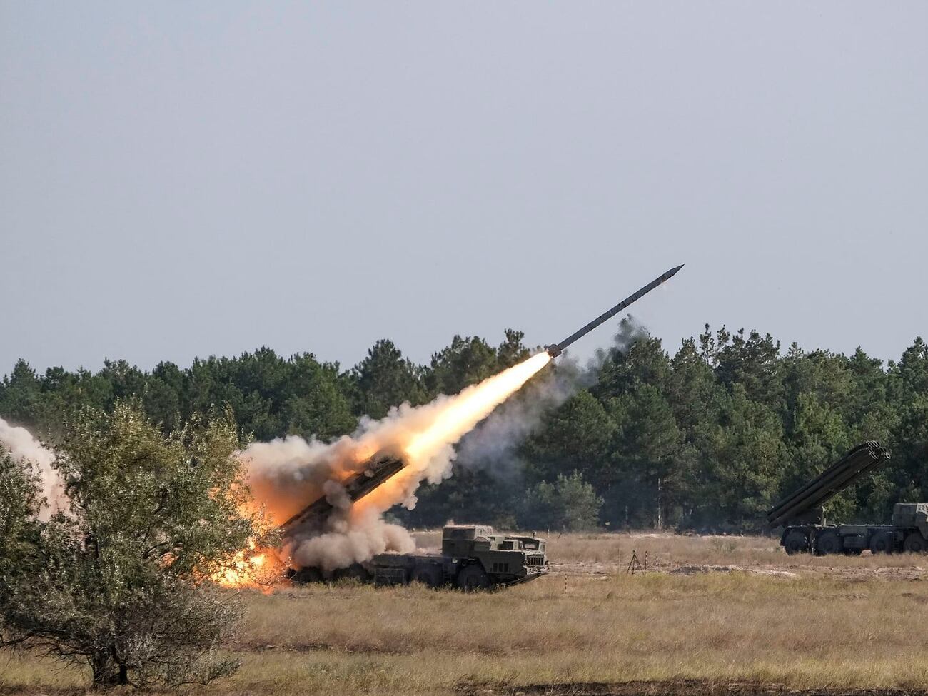 Російську систему "Ураган" військовослужбовці ДПСУ вразили за допомогою дрона під час повернення на базу