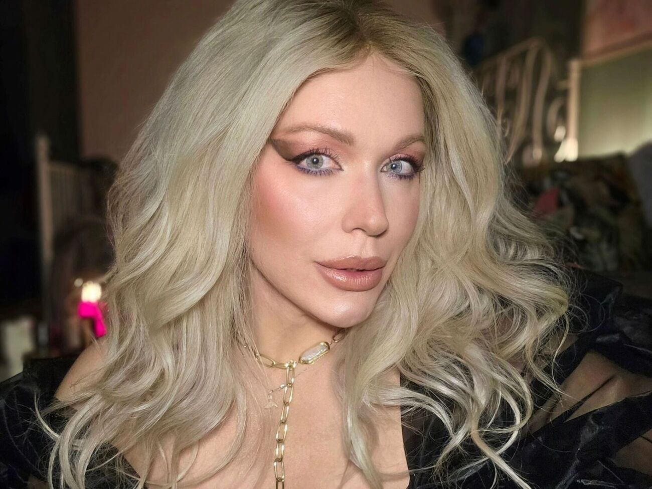 Монро: Сейчас мне хватает заработка в интернете на коммуналку, на моих кошек, на себя и на какие-то маленькие радости