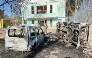 У Білопіллі зруйновано міськраду та ще кілька будівель – окупанти атакували місто чотирма бомбами