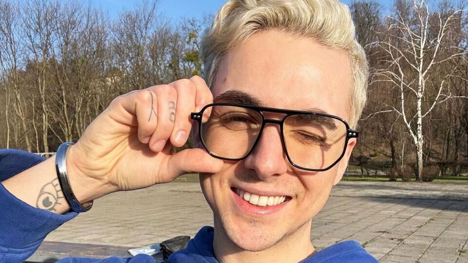 Melovin: Колю між брів обов'язково