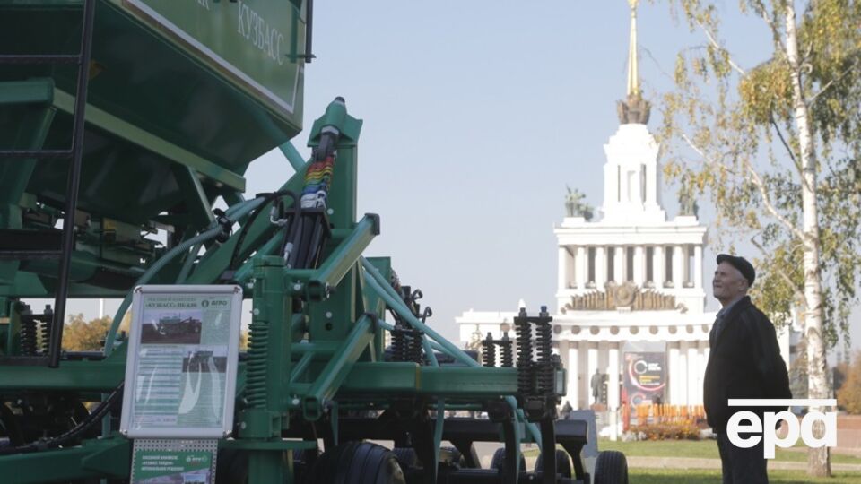 Гладков заявив, що компенсації за пошкоджену техніку будуть не всім