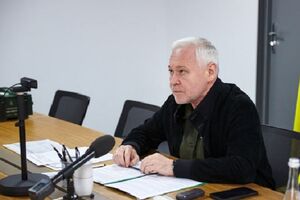 Терехов отметил, что пока полностью отказаться от централизованного отопления нельзя