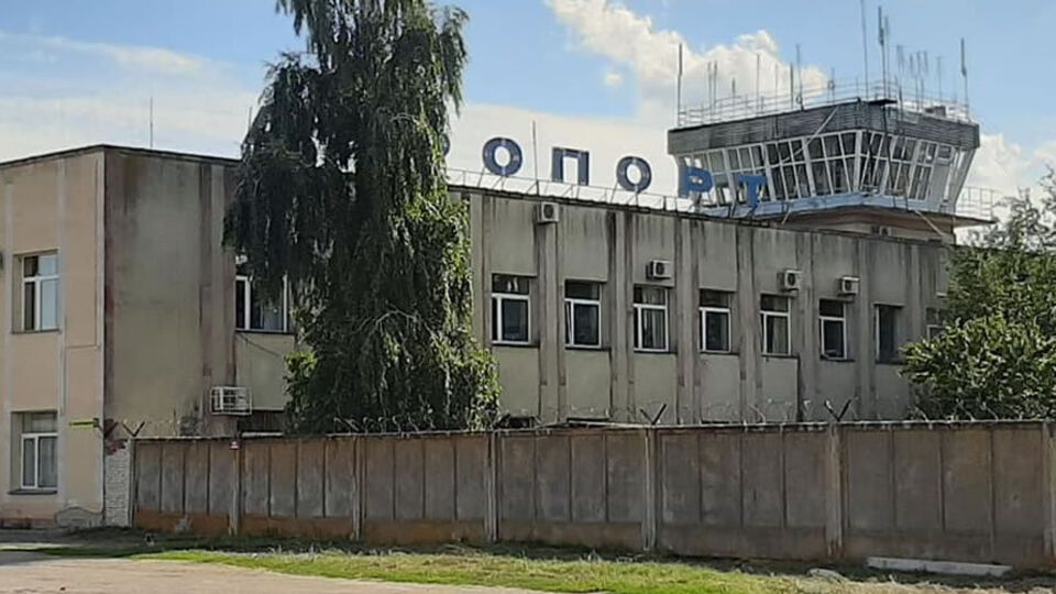 Росіяни атакували аеропорт у Сумах, заявили в ОВА