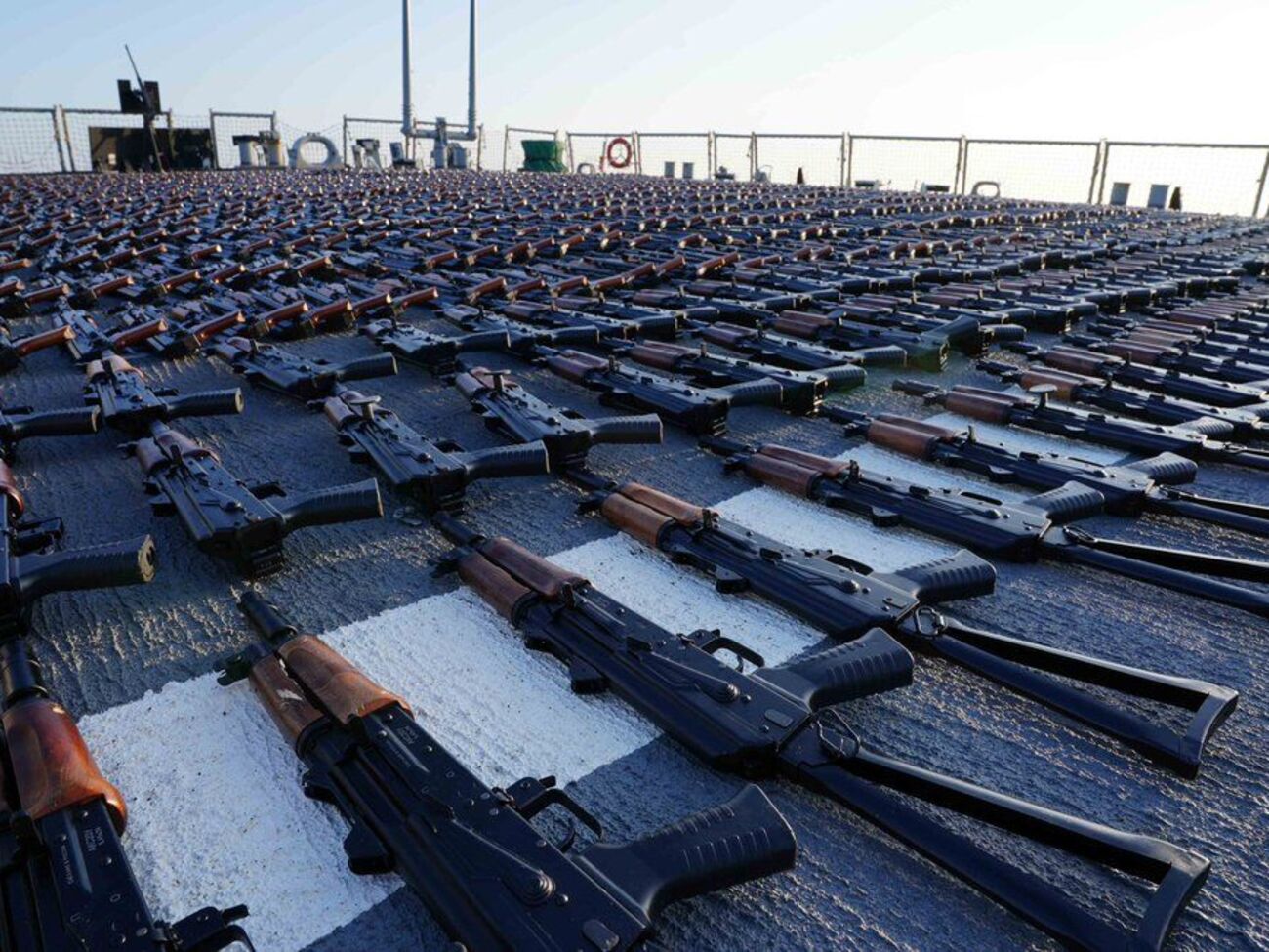 Силы обороны Украины получат более 5 тыс. трофейных АК-47 от армии США