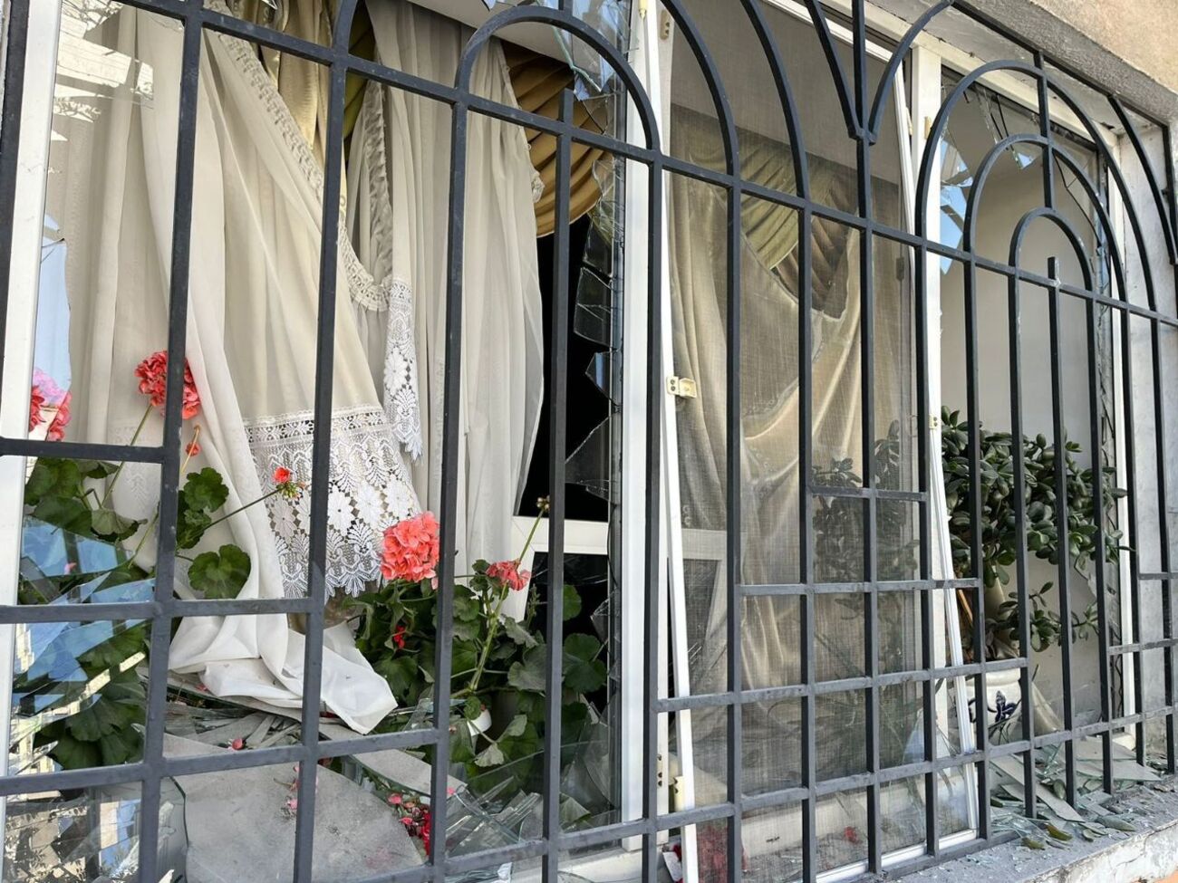 Оккупанты второй день подряд бьют по Одессе баллистикой, есть повреждения гражданской инфраструктуры