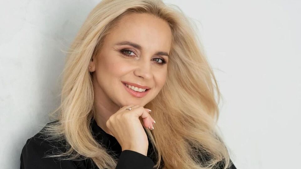 В марте 2024 года Ребрик в третий раз стала матерью