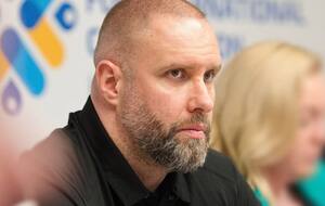 По словам Синегубова, противник ударил по частному дому в поселке Золочев