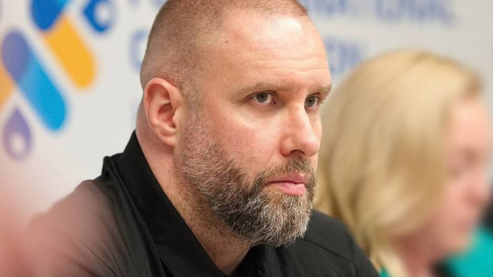 За словами Синєгубова, противник ударив по приватному будинку в селищі Золочів