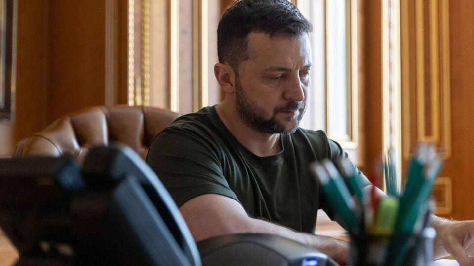 За словами Кошового, в особистому спілкуванні він називає українського президента Вованом і Зеленим