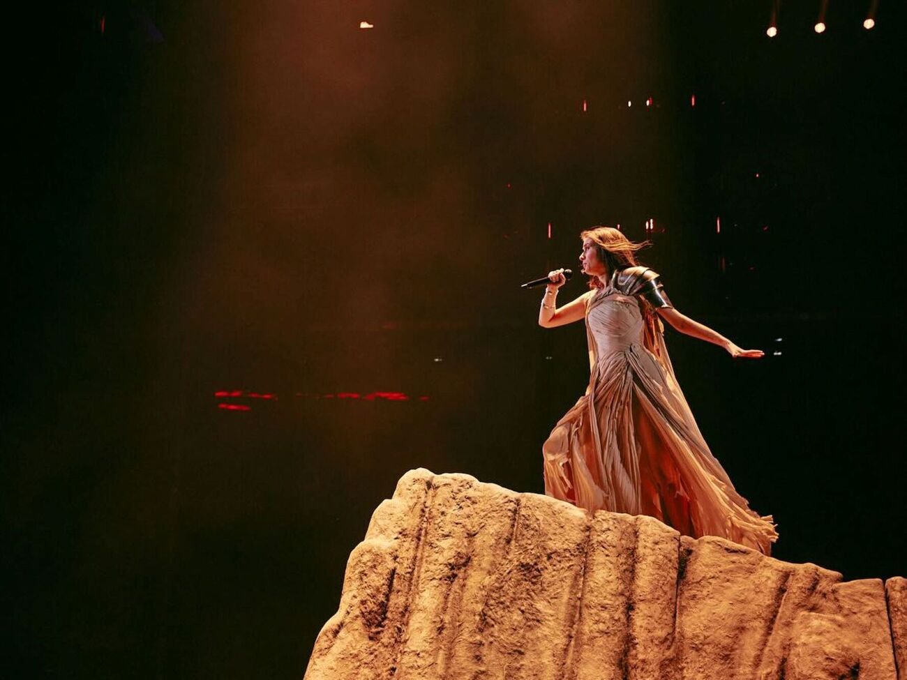 alyona alyona и Jerry Heil выступят с конкурсной песней Teresa & Maria в первом полуфинале под пятым номером