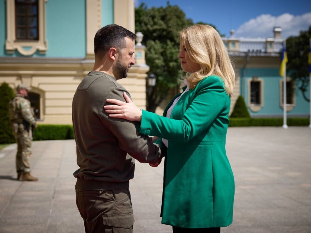 Зеленский принял Чапутову в Мариинском дворце в Киеве