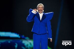Кляйн після початку повномасштабного вторгнення країни-агресора РФ в Україну гастролював у Росії