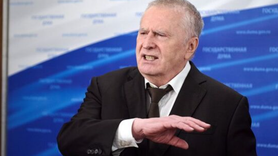 Смерть Жириновського Кремль приблизно місяць приховував, бо весь цей час визначався з його наступником на посаді голови ЛДПР, стверджує Максакова